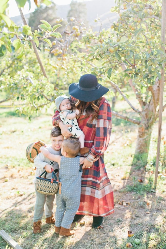 apple-picking-party-with-beijos-events-megan-welker-photography-053