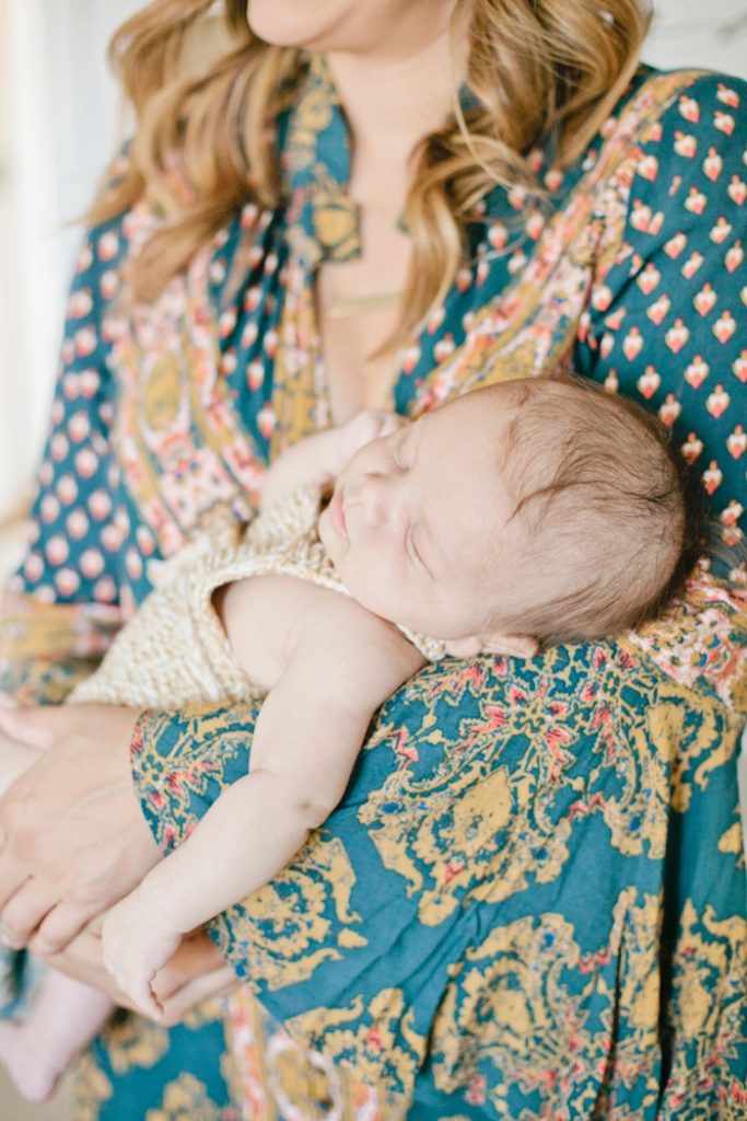 lifestyle-at-home-newborn-session-megan-welker-photography-011