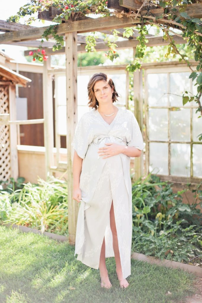 historic-seven-sycamores-ranch-maternity-session-megan-welker-photography-010