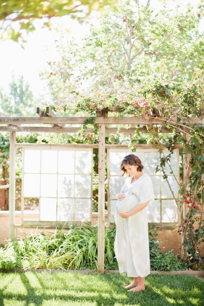 historic-seven-sycamores-ranch-maternity-session-megan-welker-photography-015