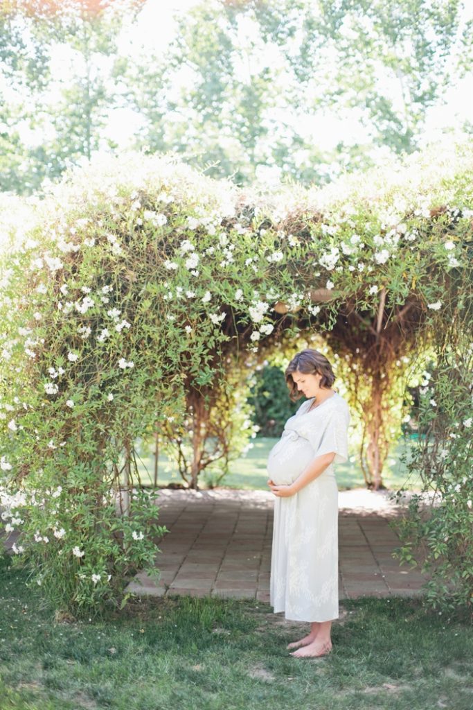 historic-seven-sycamores-ranch-maternity-session-megan-welker-photography-032