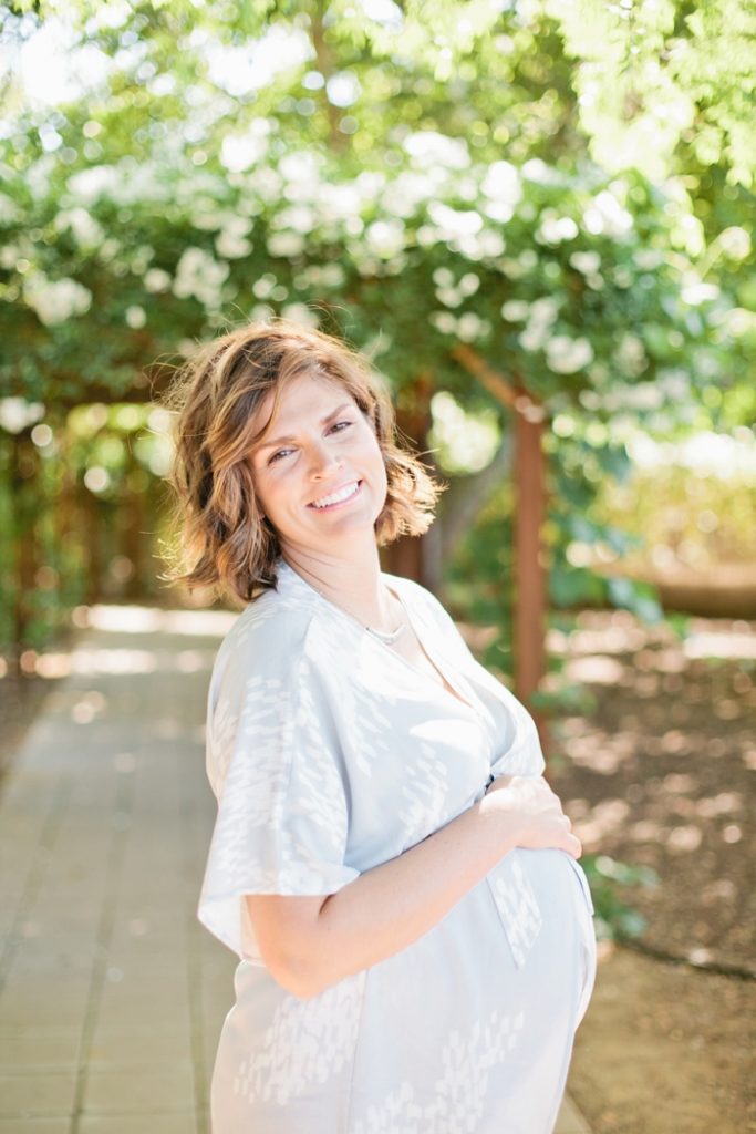 historic-seven-sycamores-ranch-maternity-session-megan-welker-photography-033