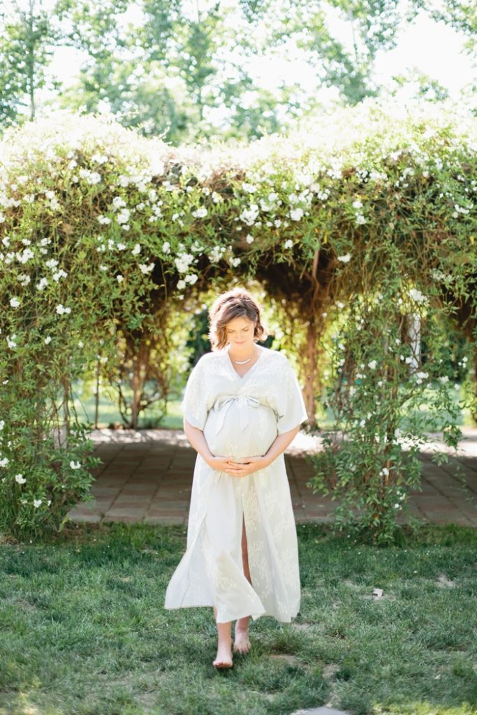 historic-seven-sycamores-ranch-maternity-session-megan-welker-photography-034